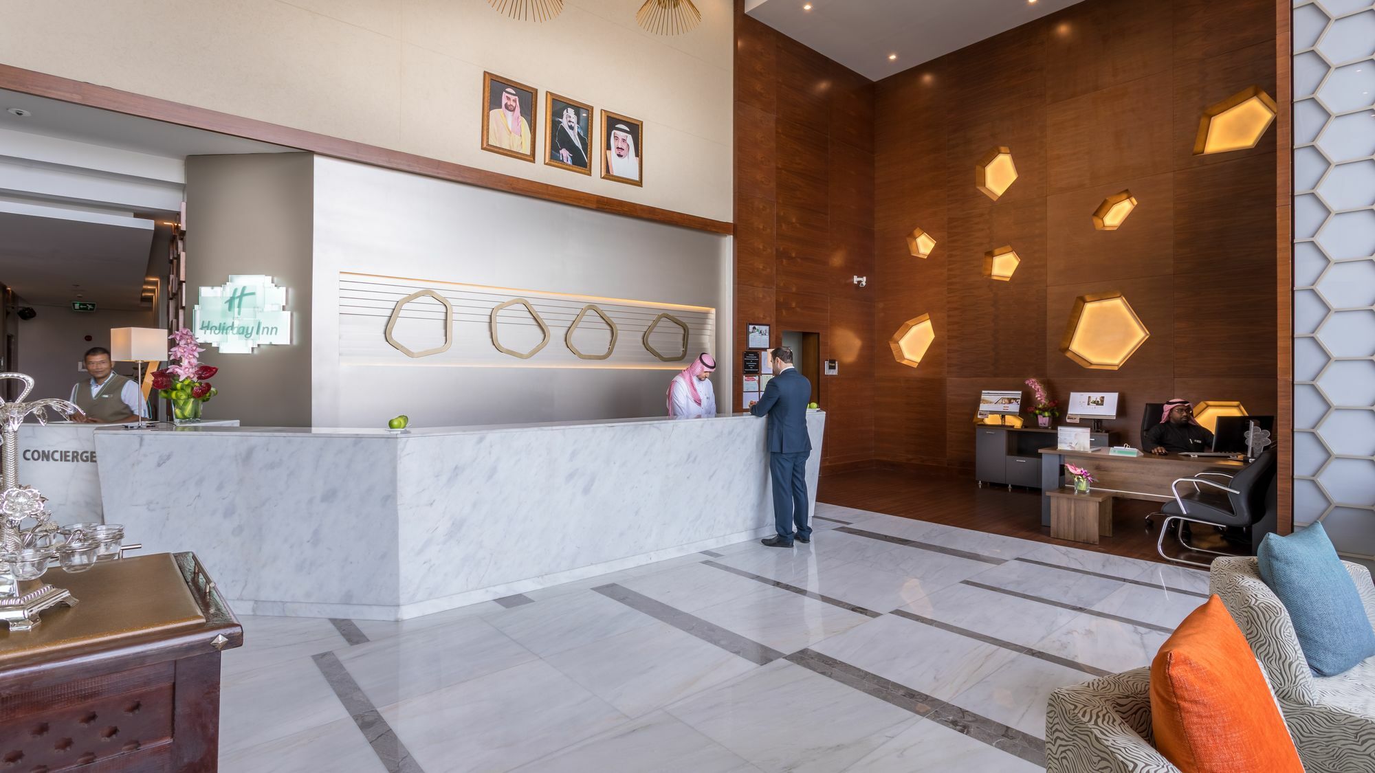 Holiday Inn Jeddah Gateway, an IHG Hotel Bagian luar foto