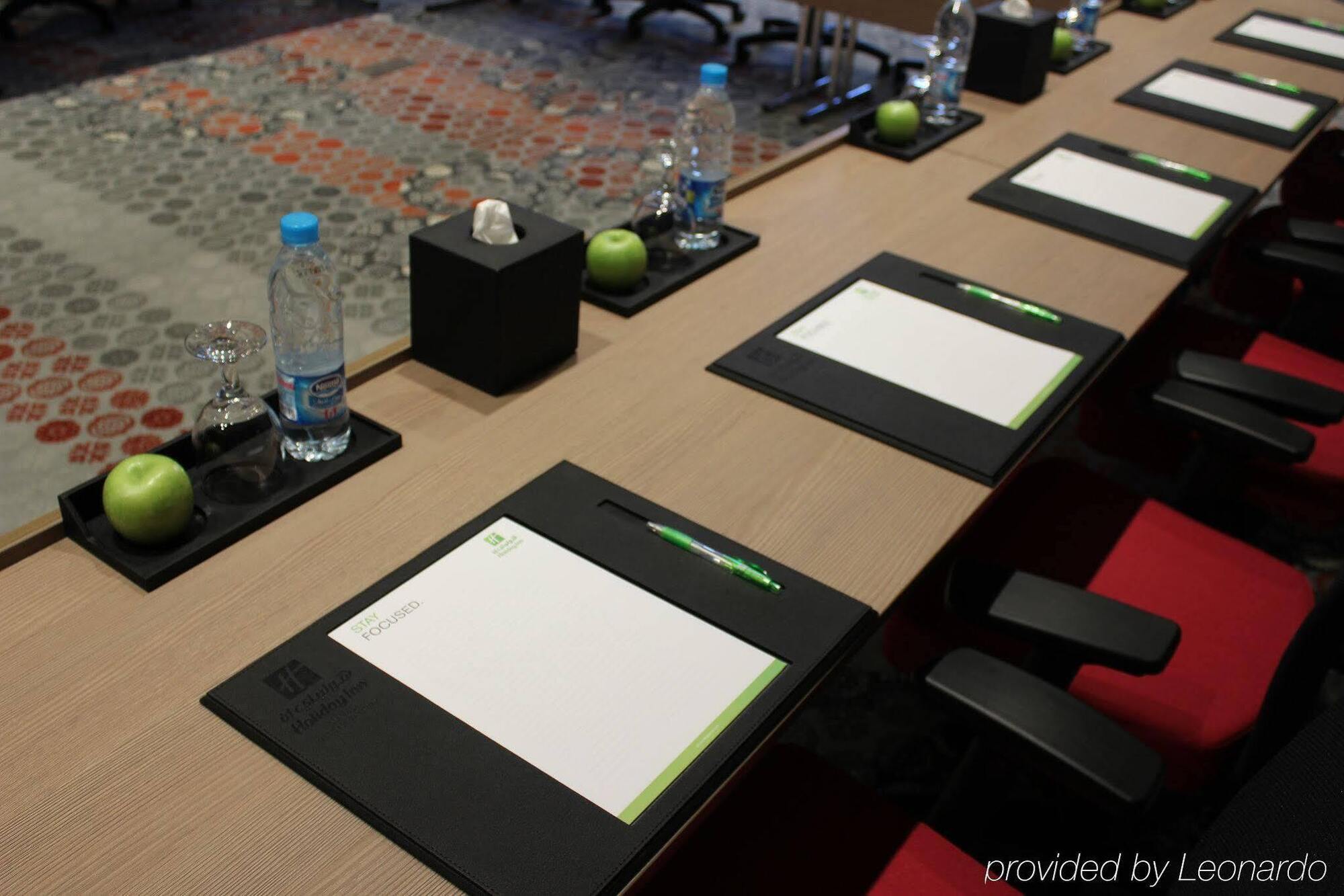 Holiday Inn Jeddah Gateway, an IHG Hotel Bagian luar foto