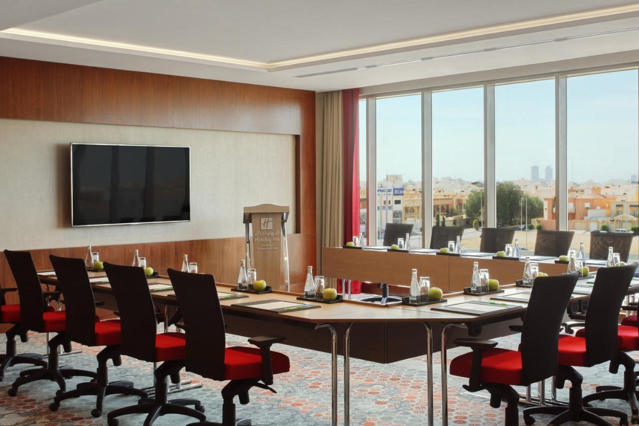 Holiday Inn Jeddah Gateway, an IHG Hotel Bagian luar foto